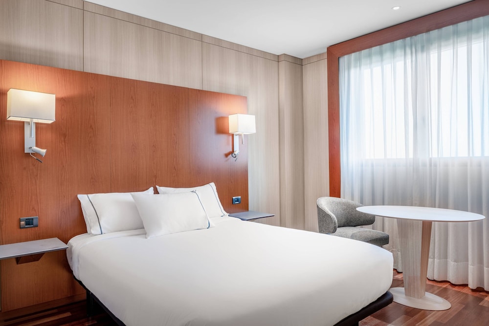 Standard Room, 1 Queen Bed
