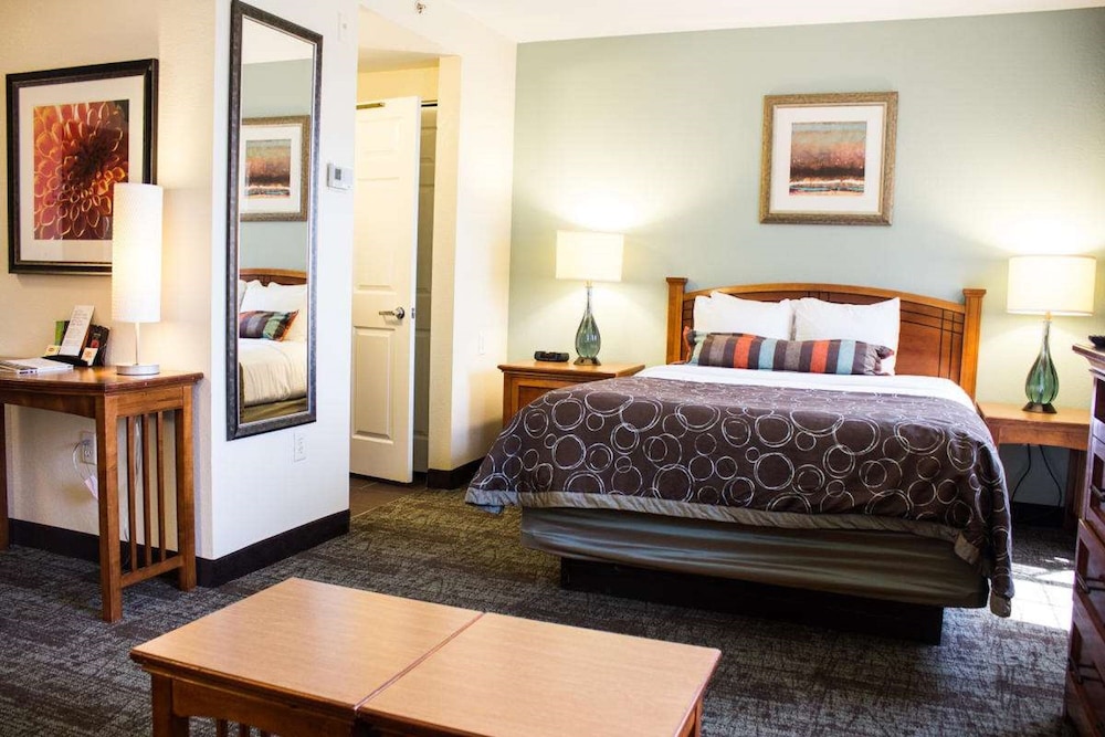 Studio Suite, 1 Queen Bed with Sofa bed (Studio) photo 3
