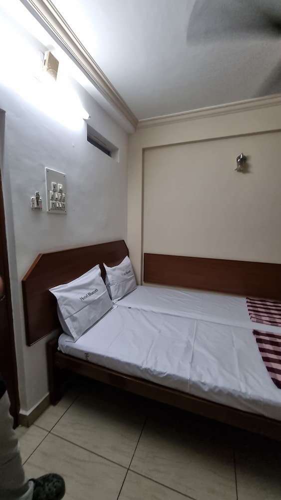 Classic Single Room