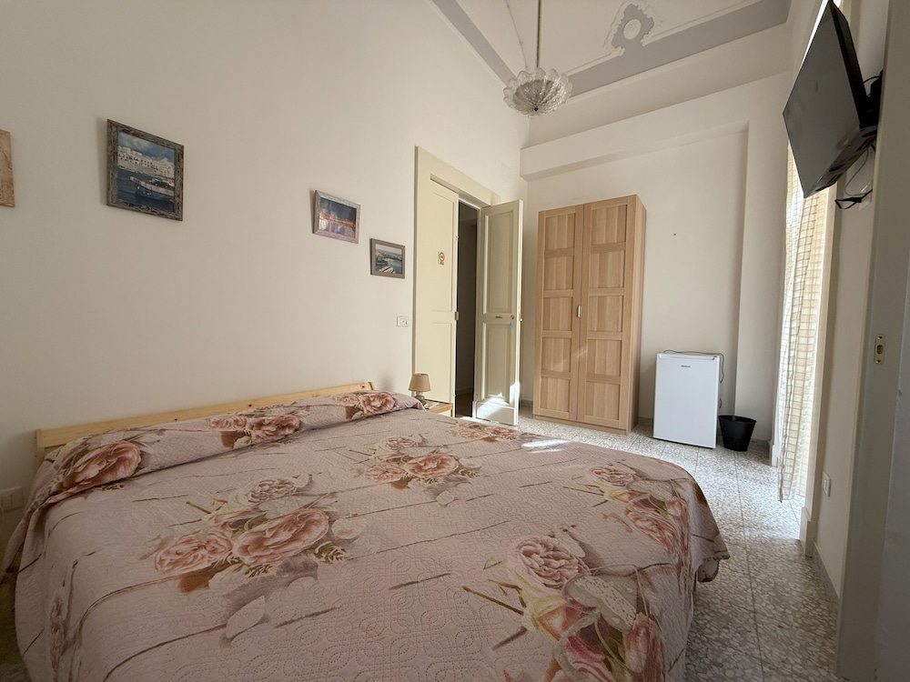 Comfort Double Room, Partial Sea View