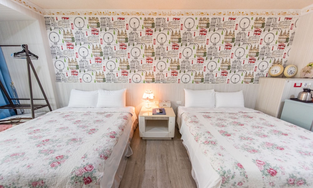 Double Room, Bathtub, City View