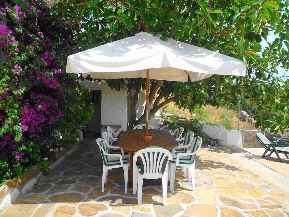 House, 4 Bedrooms, Private Pool photo 2