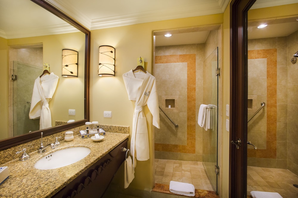 Executive Suite Ocean View - Photo 8