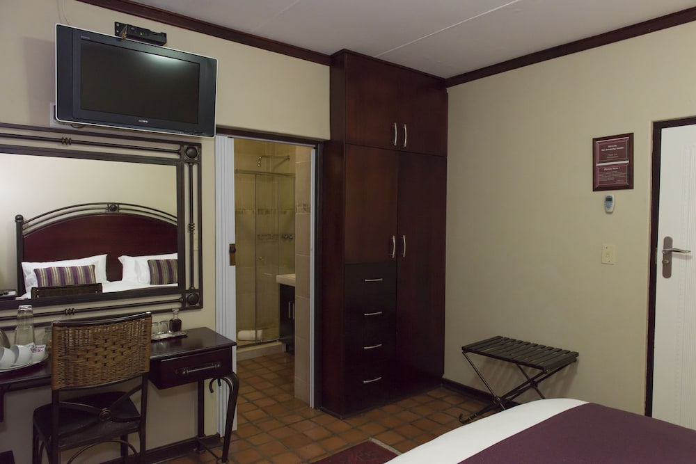 Double or Twin Room photo 2