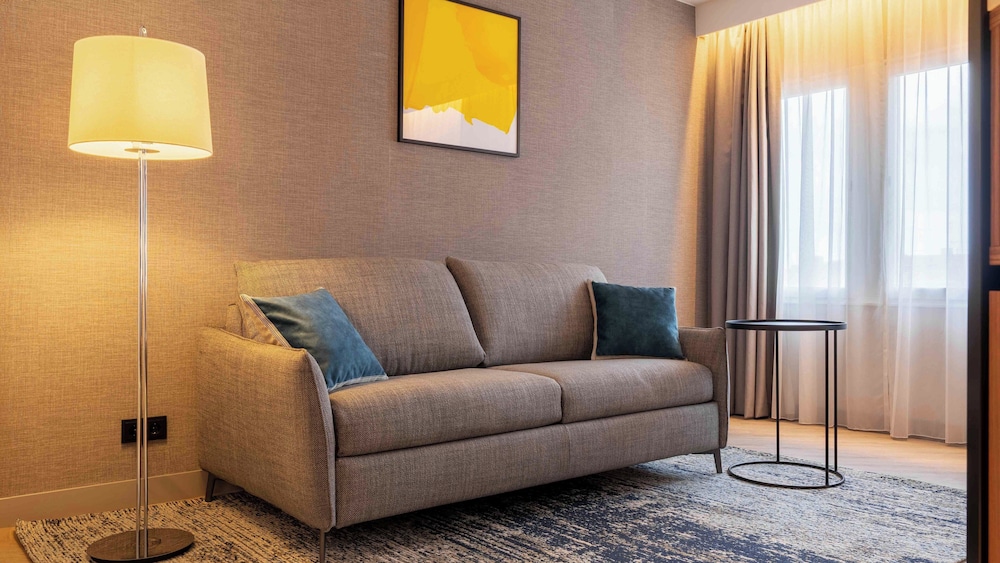 Junior Suite, 1 King Bed (Free Spa Access) - Photo 1