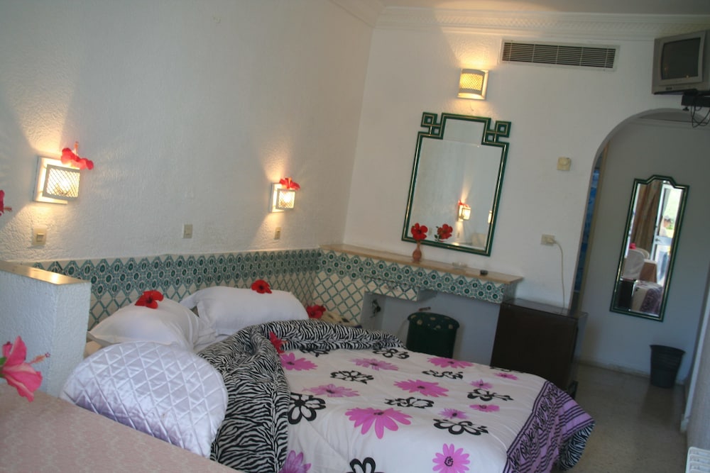 Standard Double Room photo 3