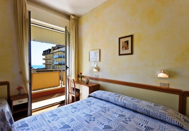 Superior Triple Room - Photo 9