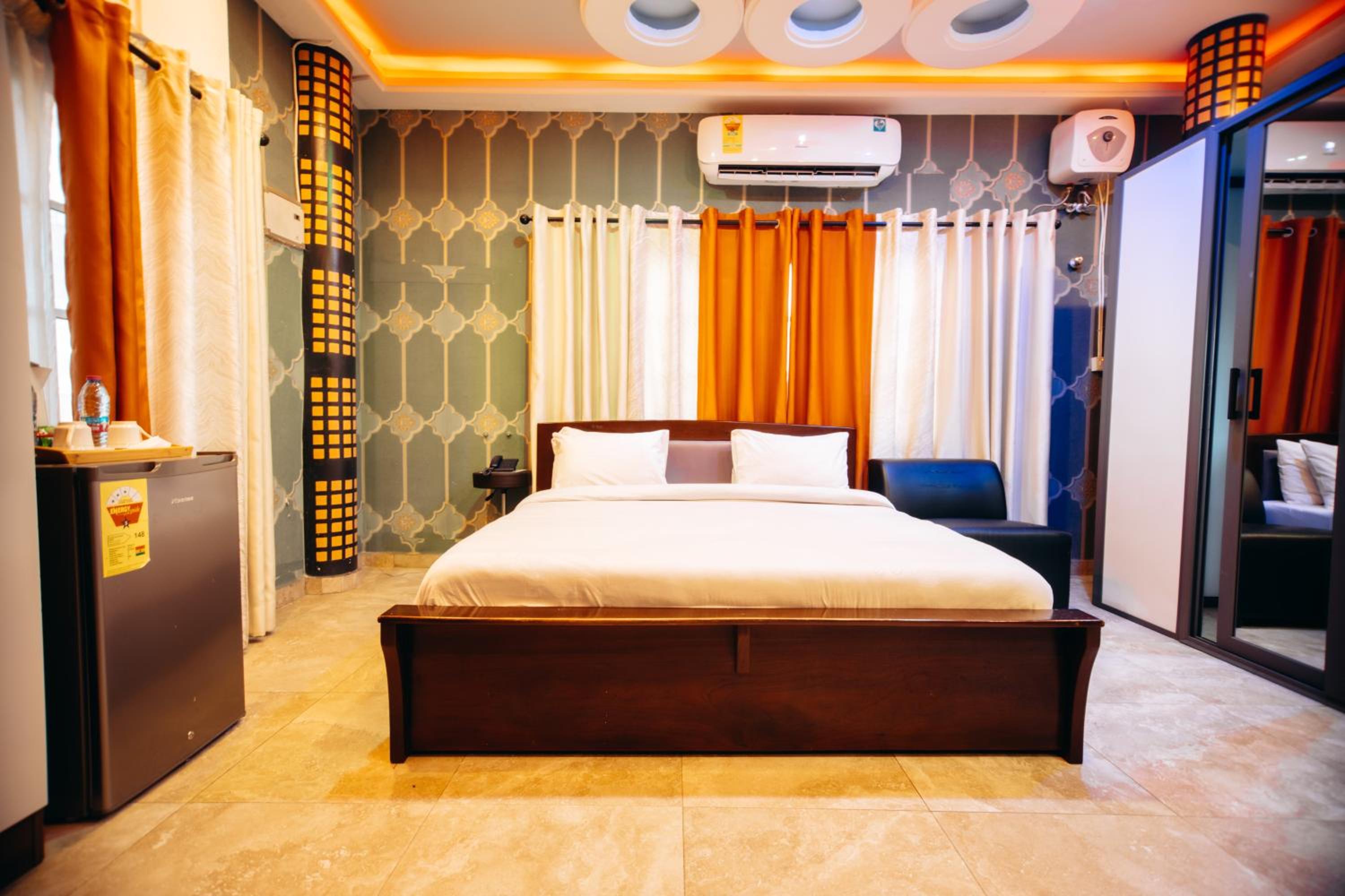 Deluxe Room - Photo 4