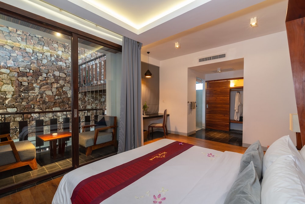 Deluxe Double Room, Balcony photo 1