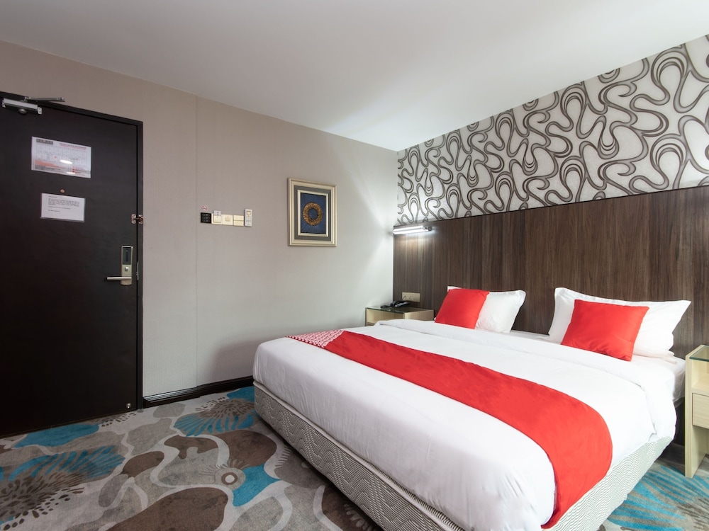 Premium Double Room, 1 King Bed photo 2