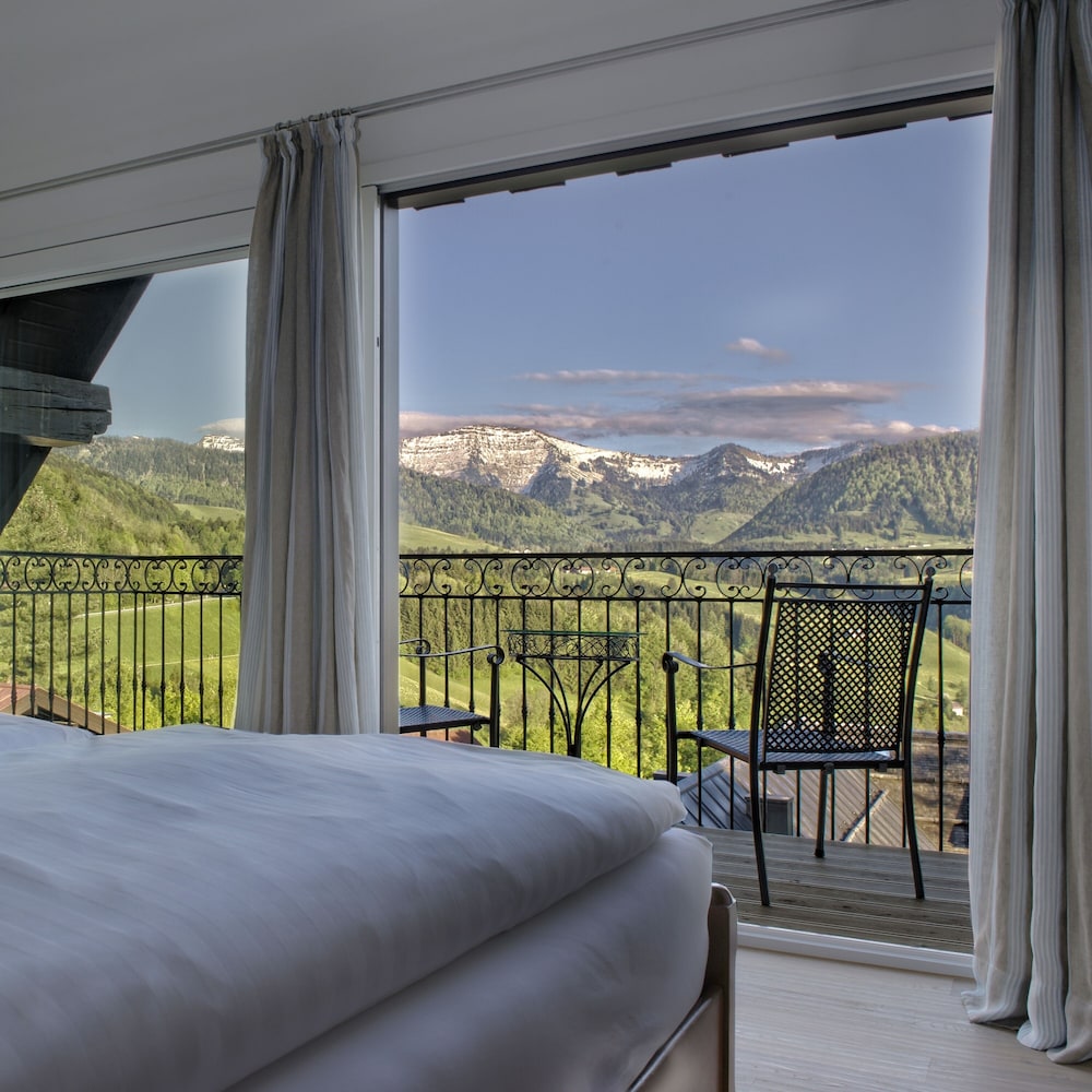 Junior Suite, Balcony, Mountain View photo 2