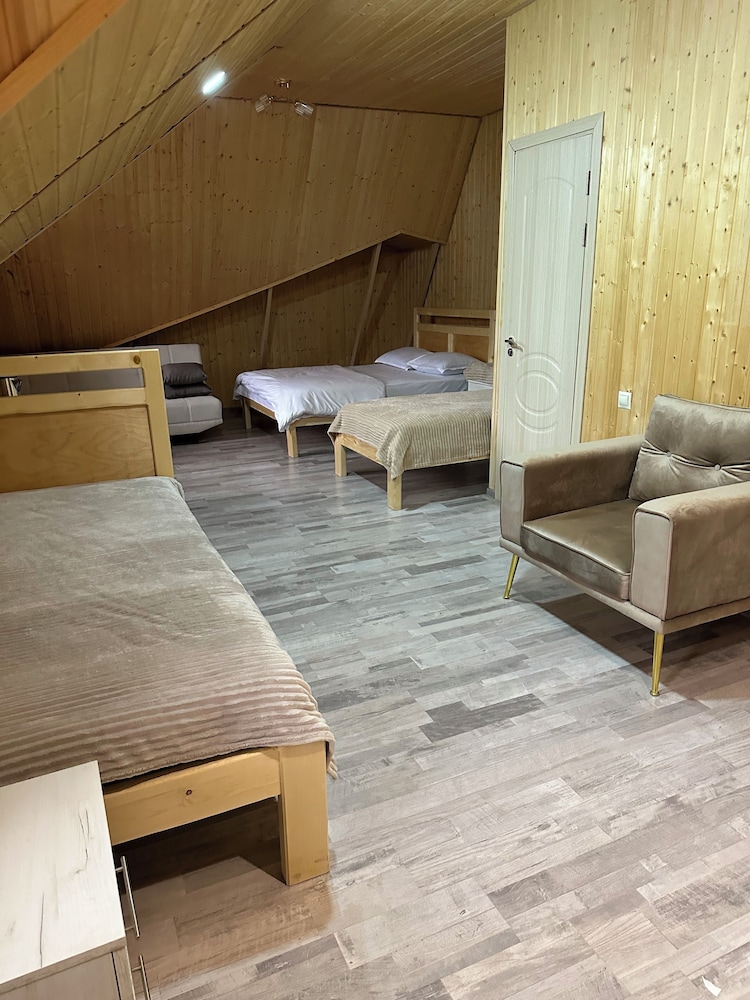 Quadruple Room, Balcony, Mountain View