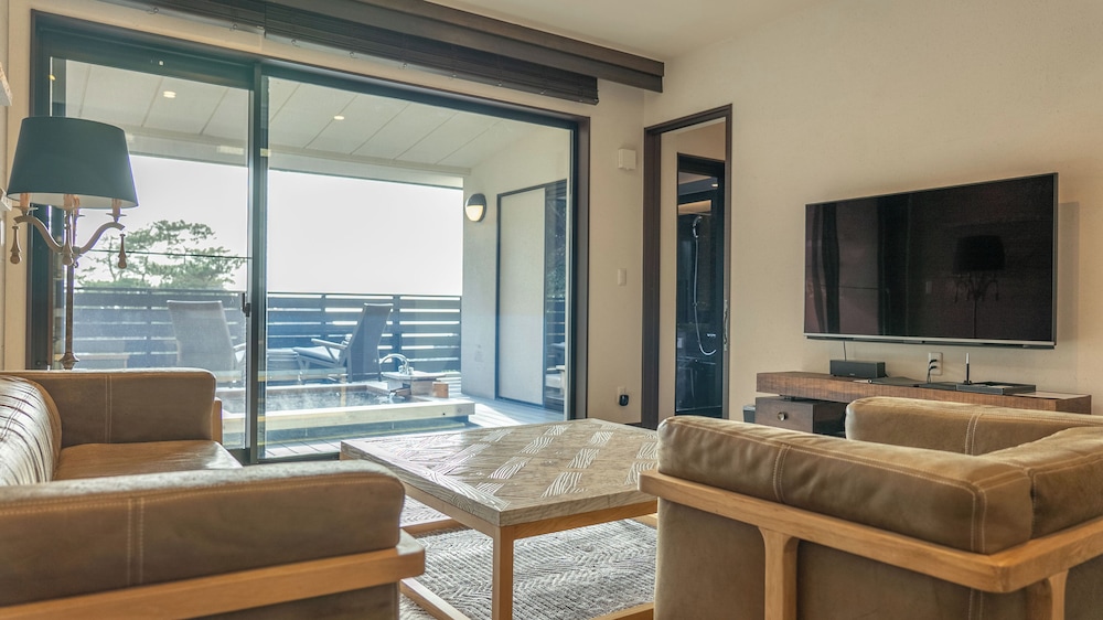 Hari Guestroom with Open-Air Bath, Non Smoking - Photo 8