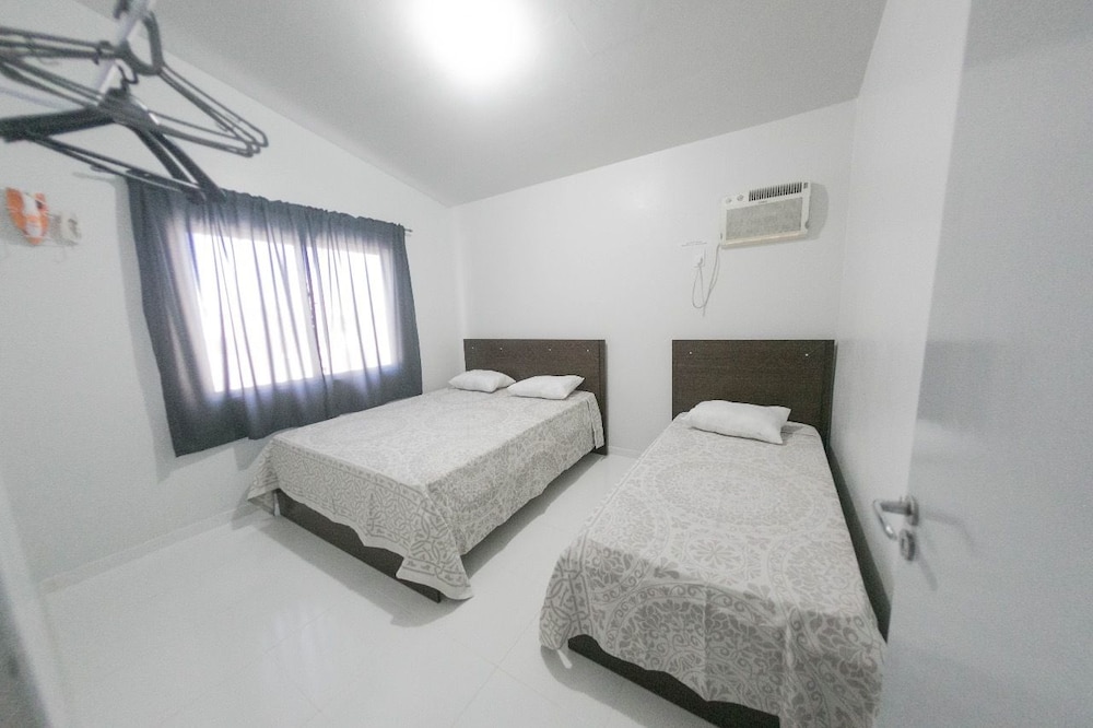 House, Multiple Beds photo 2
