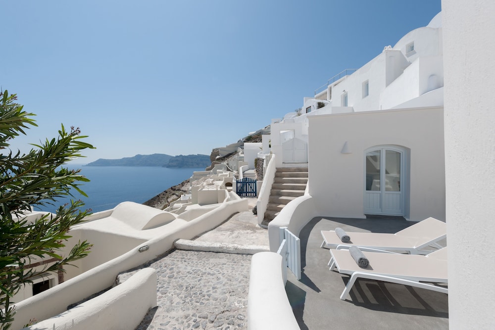 Villa, Hot Tub (caldera view) photo 3