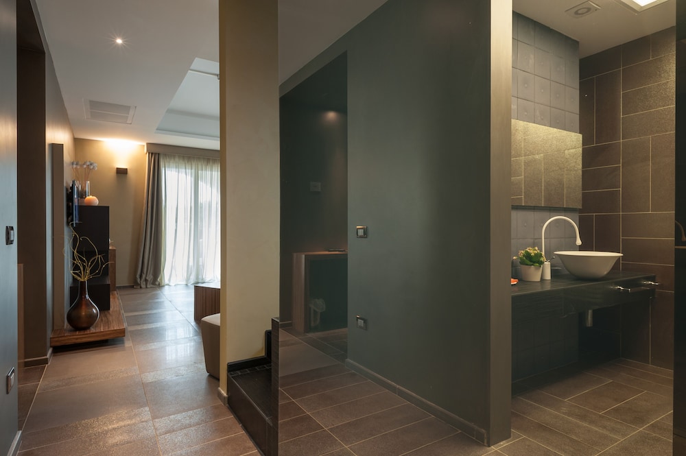 Studio Suite (Living, camera, terrazza, piano terra) photo 2