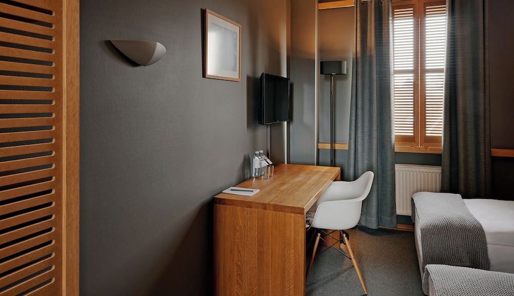 Basic Twin Room