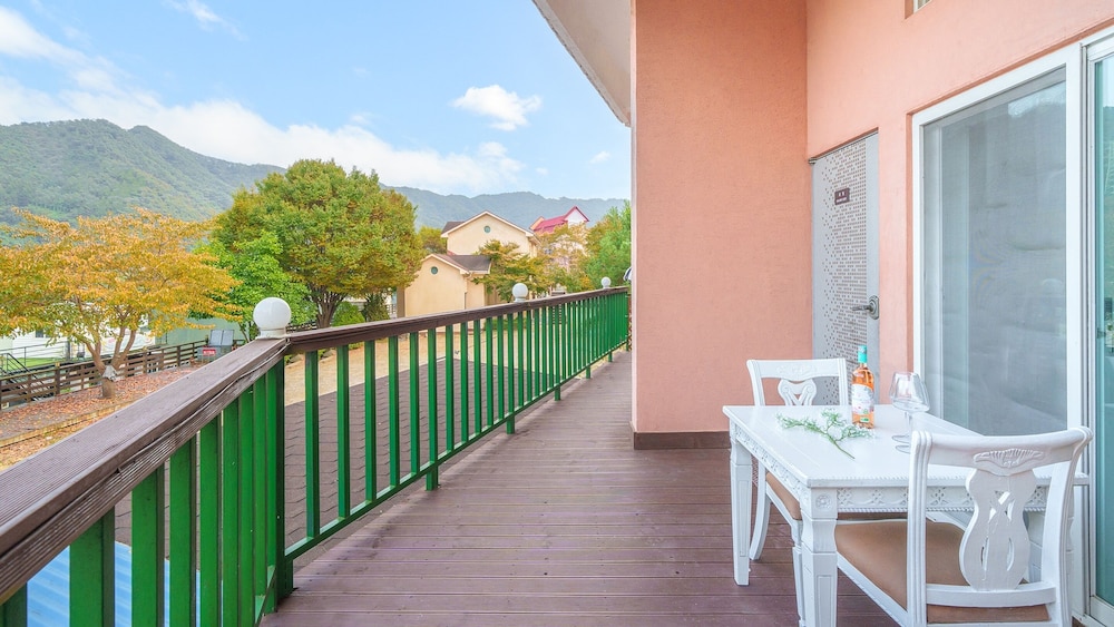 Basic Room, 1 Bedroom (Guembit(river view)) - Photo 7