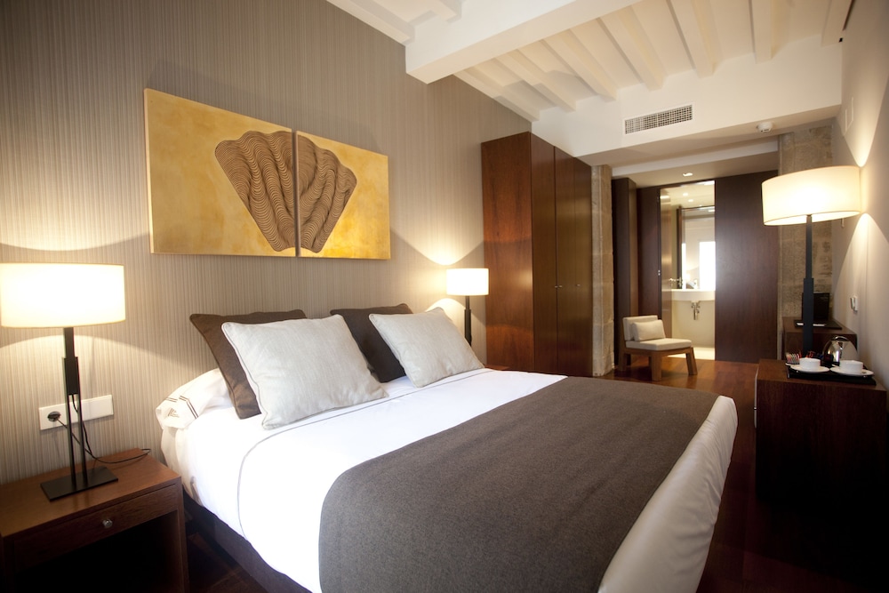 Standard Double Room, 2 Twin Beds - Photo 1