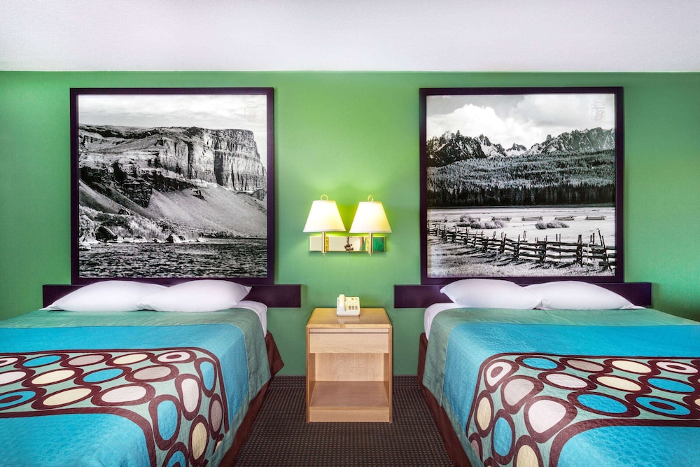 Room, 2 Queen Beds, Non Smoking