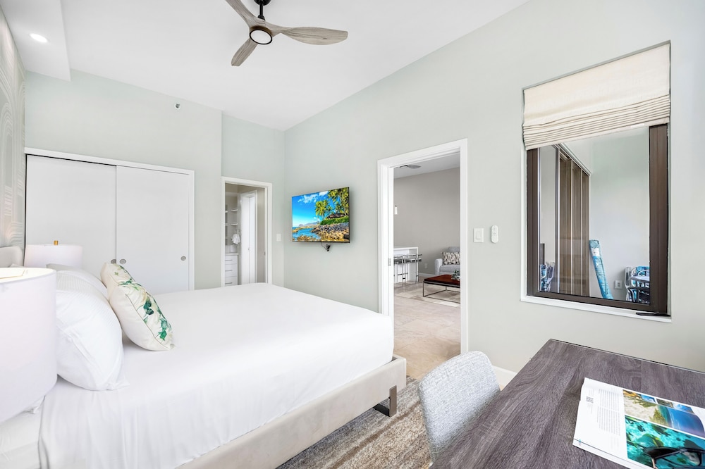 Premium Remodeled Condo with Ocean View and Parking: Premium Condo, 1 Bedroom, Air conditioning, Ocean View (0178) photo