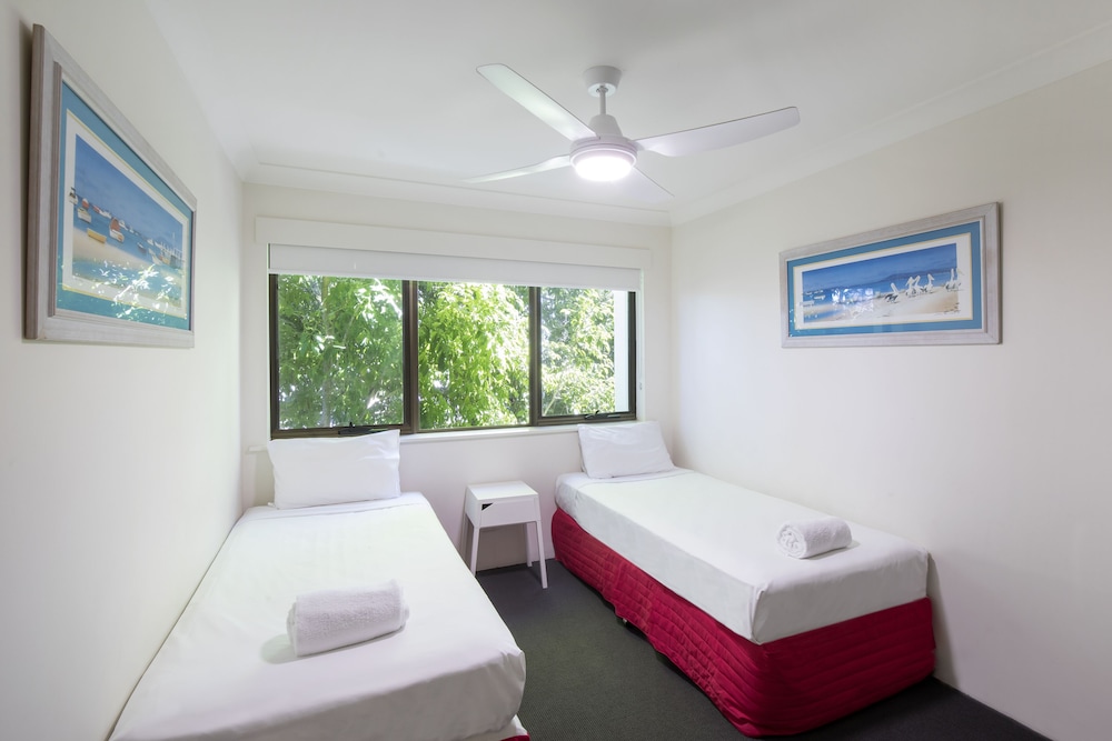 Three Bedroom Apartment with Water Views photo 3