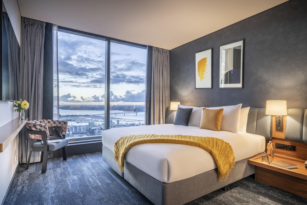 Standard Room (Upgraded) - Photo 9