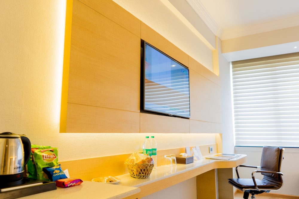 Superior Room, 1 Bedroom, City View photo 3