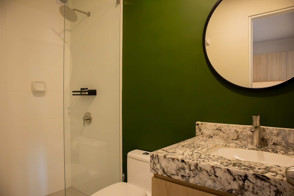 Standard Twin Room, Private Bathroom - Photo 10