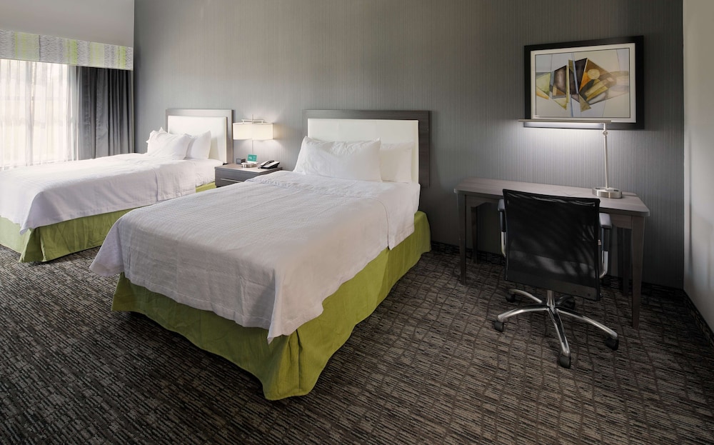 Suite, 2 Queen Beds, Accessible, Non Smoking (Hearing)