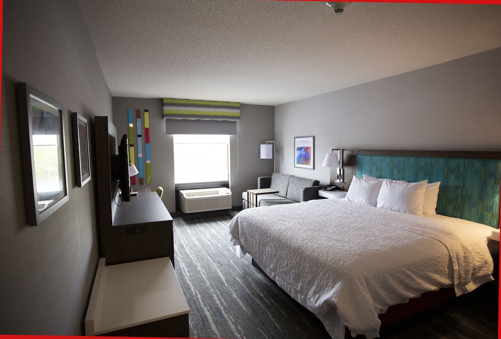 Room, 1 King Bed, Accessible - Photo 3
