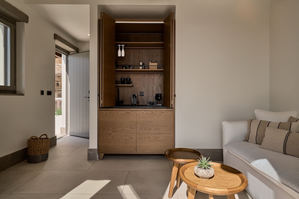 Panoramic Suite, Private Pool - Photo 9