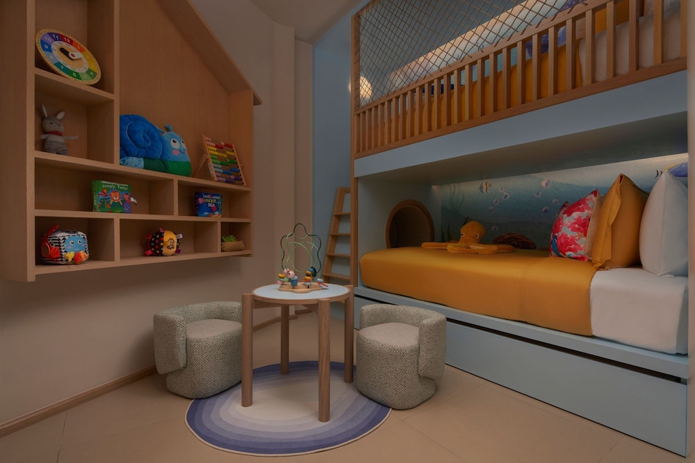 Family Suite, 1 Double Bed, Garden View photo 2