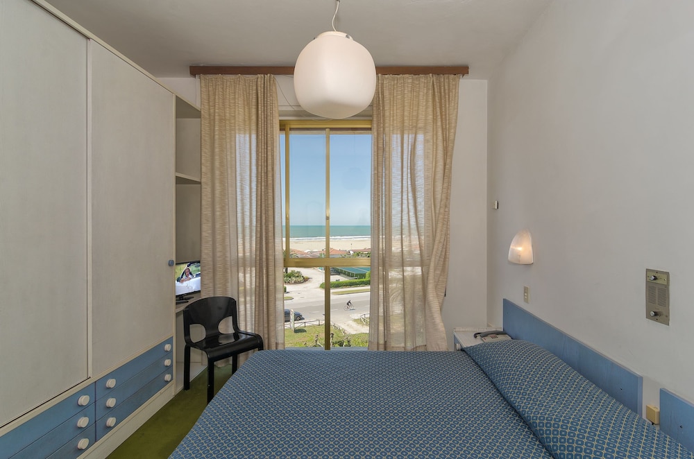 Double Room, 1 Double Bed, Sea View photo 3