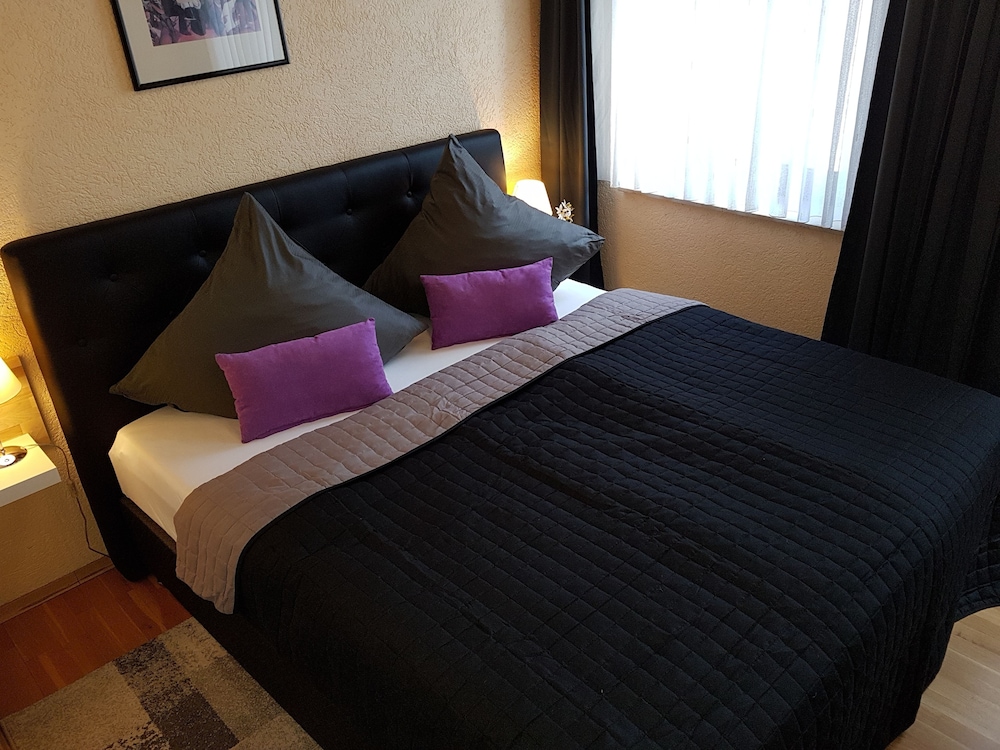 Superior Double Room, 1 King Bed, Non Smoking photo 1