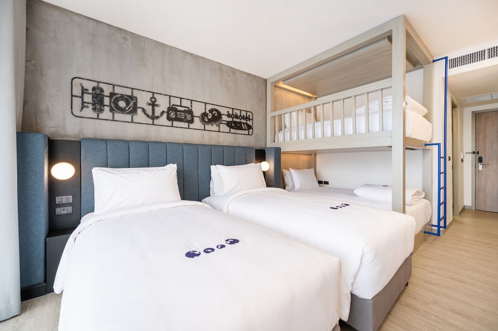 Quadruple Room - Photo 5