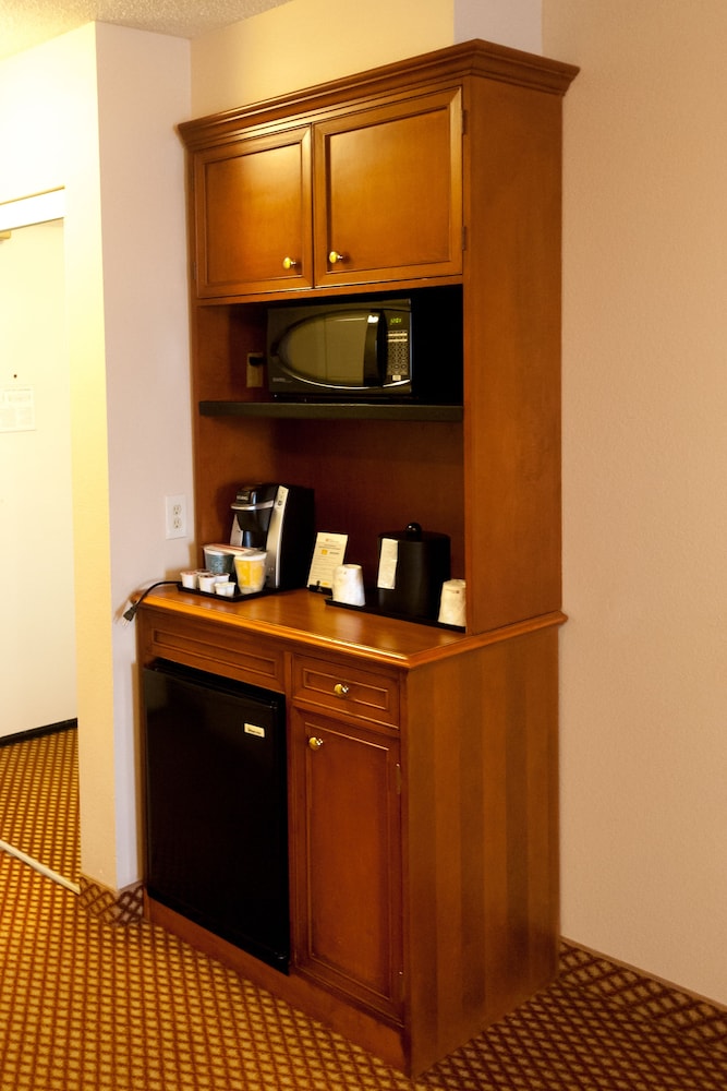 Family Room, 2 Queen Beds - Photo 4