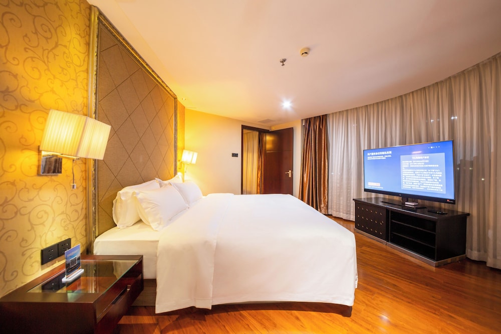 Executive Suite, 1 Queen Bed photo 3