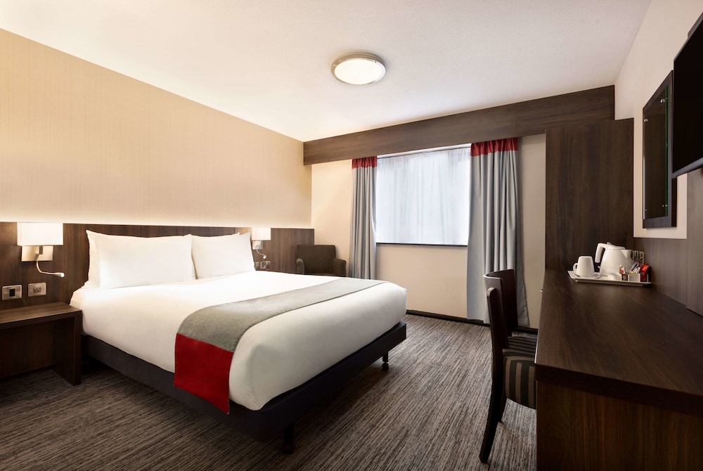 Room, Multiple Beds, Non Smoking photo 2