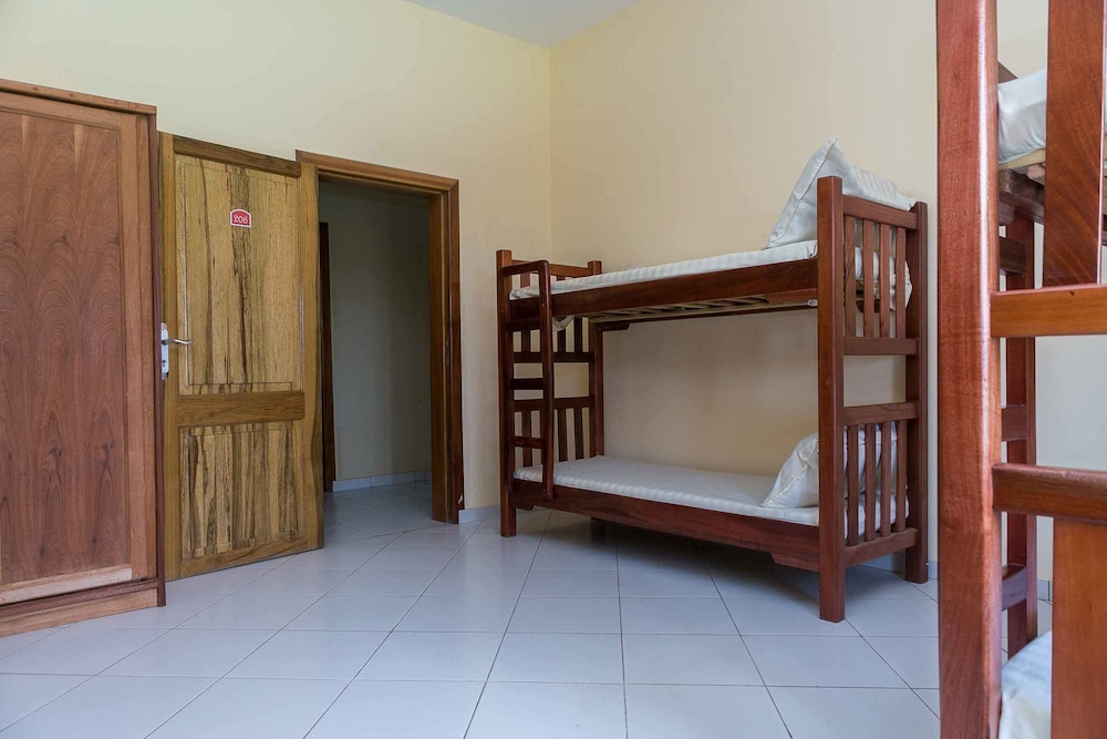 Basic Shared Dormitory, Women only (4 People)