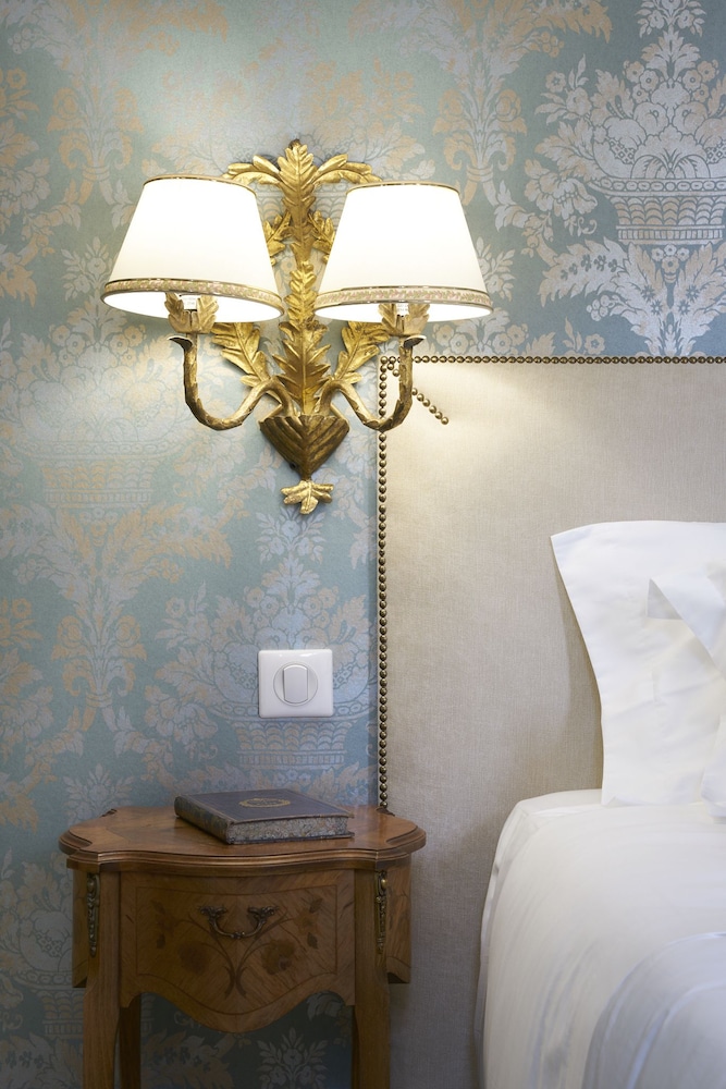 Suite (Montesquieu) photo 3