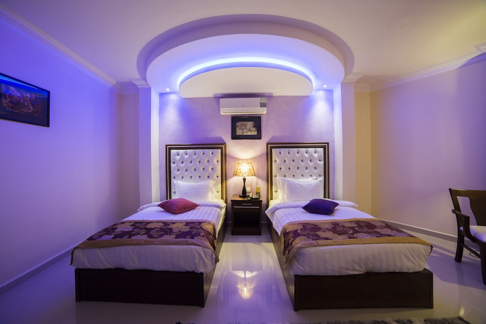 Double or Twin Room photo 3