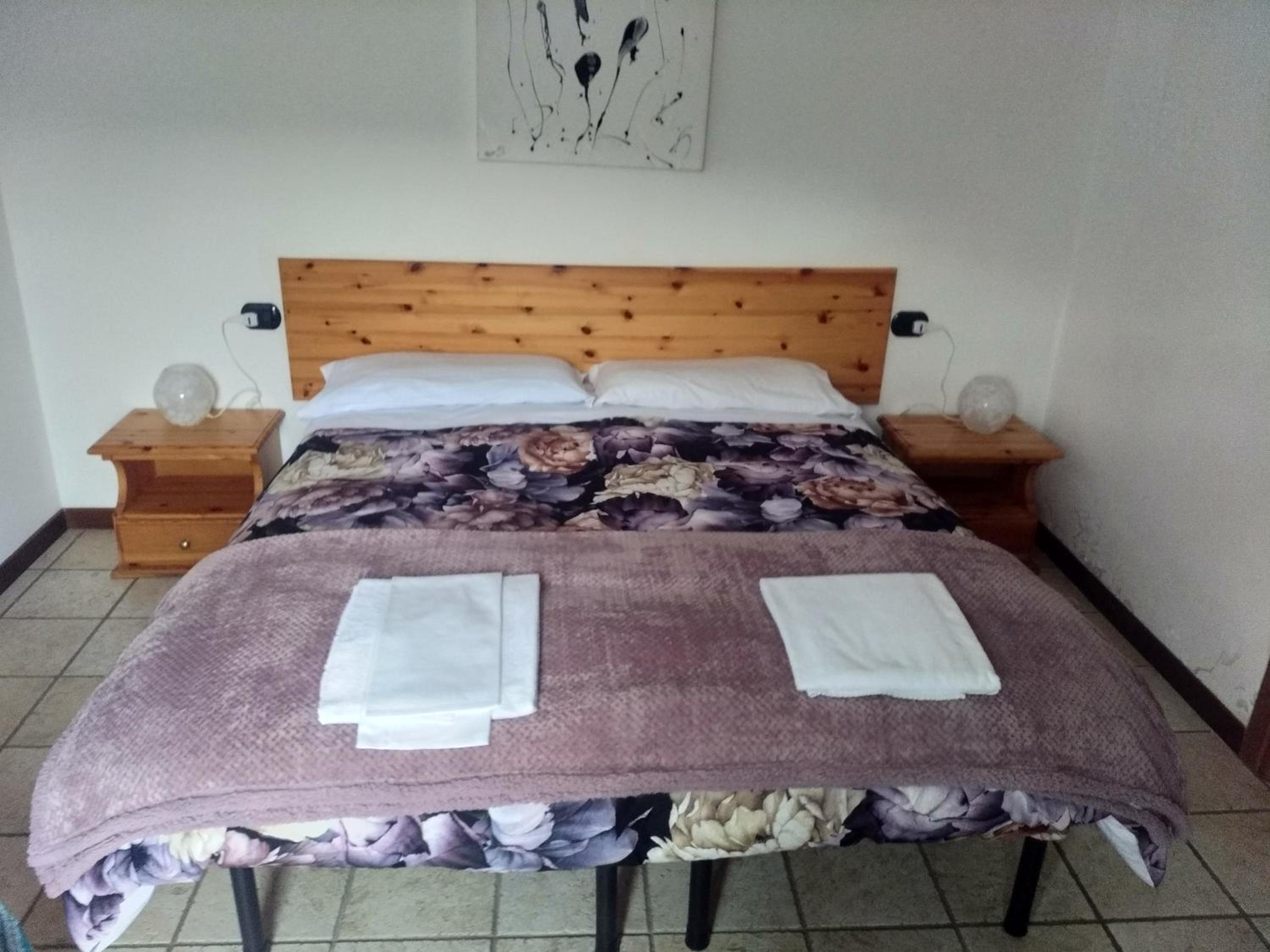 Large Double Room photo 1