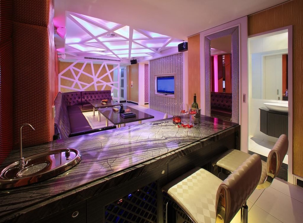 Premium Suite (KTV) photo 3