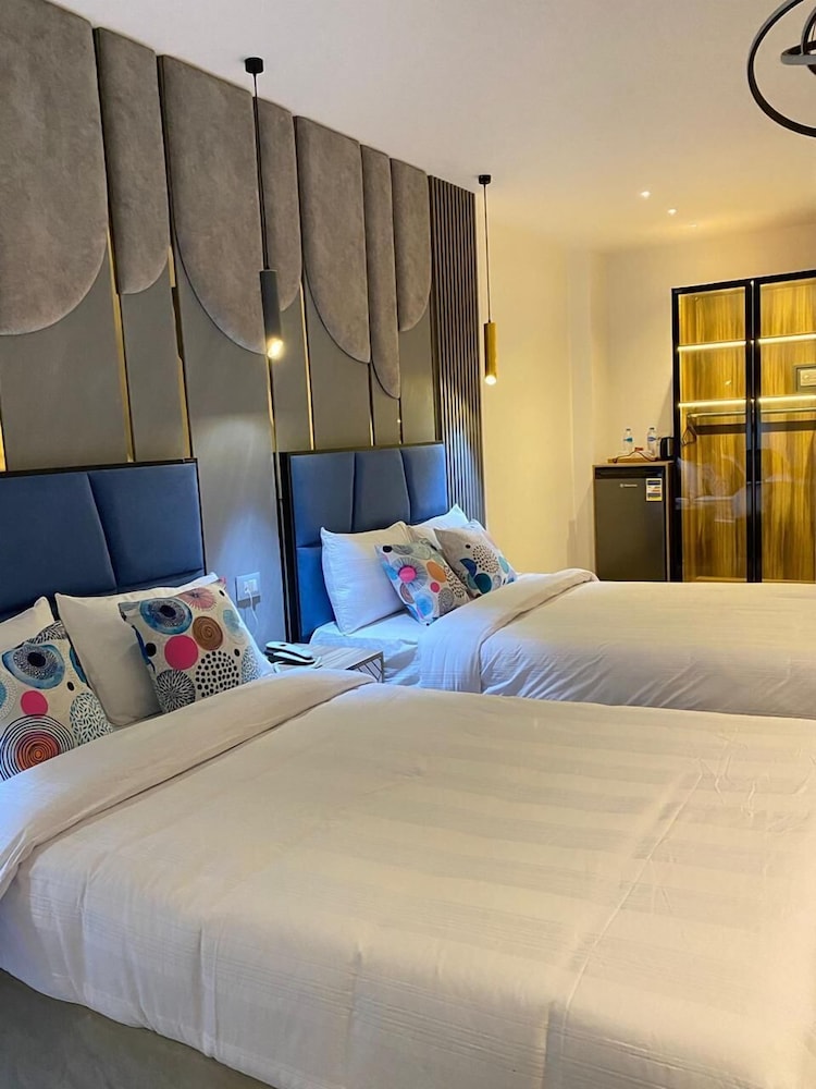 Junior Suite, 1 Bedroom, City View