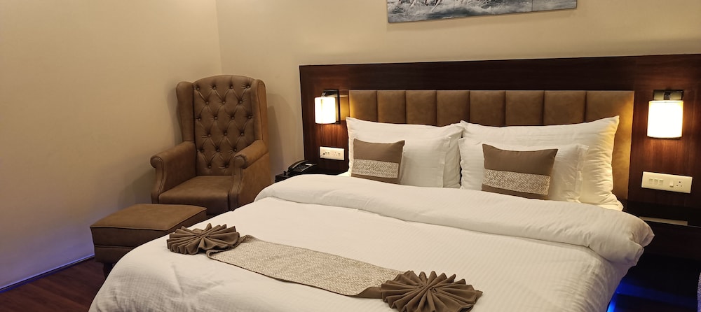 Deluxe Room, City View