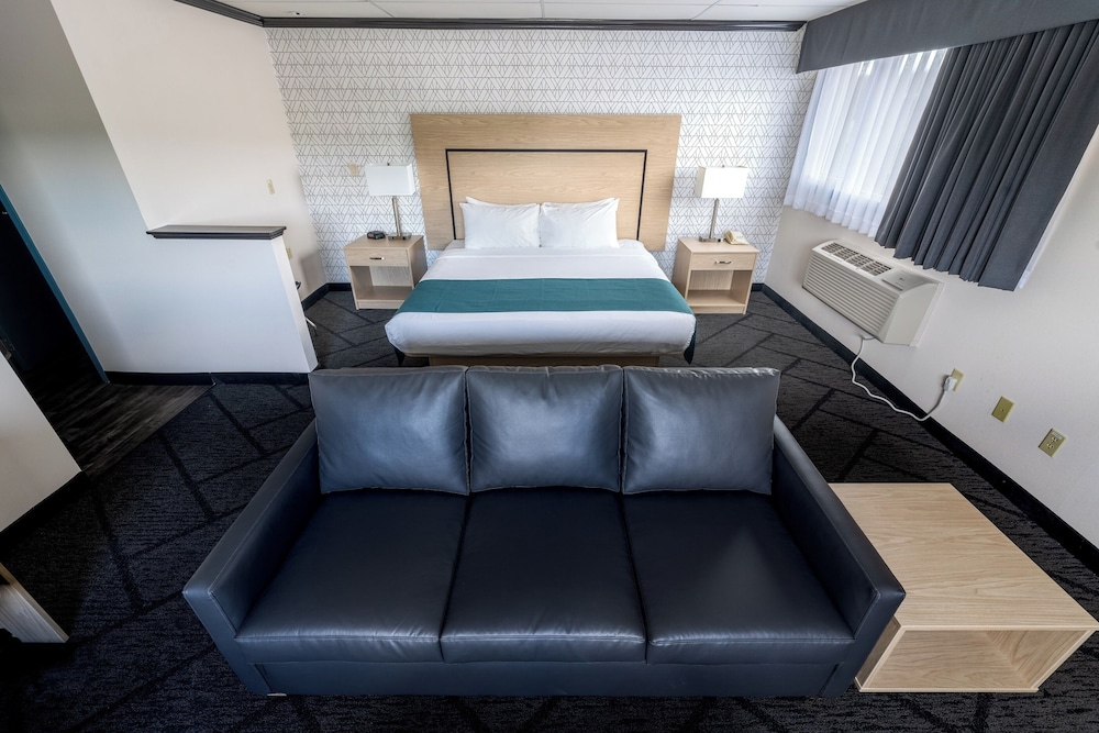 Room, 1 Queen Bed with Sofa bed, Non Smoking photo 1