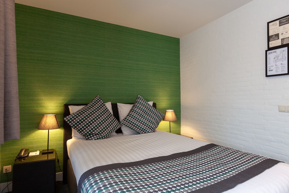 Business Room, 1 Queen Bed, Non Smoking - Photo 10
