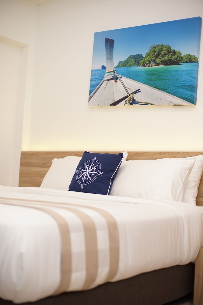 Deluxe Double Room, 1 King Bed, Balcony
