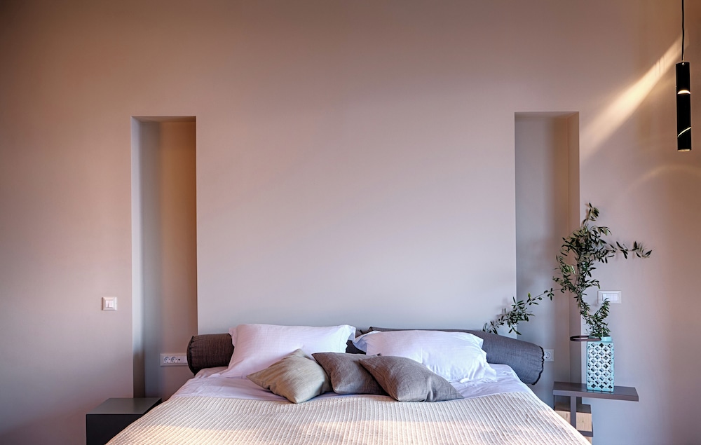 Luxury Studio Suite photo 3
